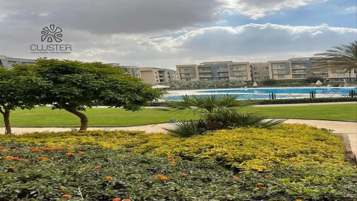 فيلا فاخرة مع حديقة وشرفة