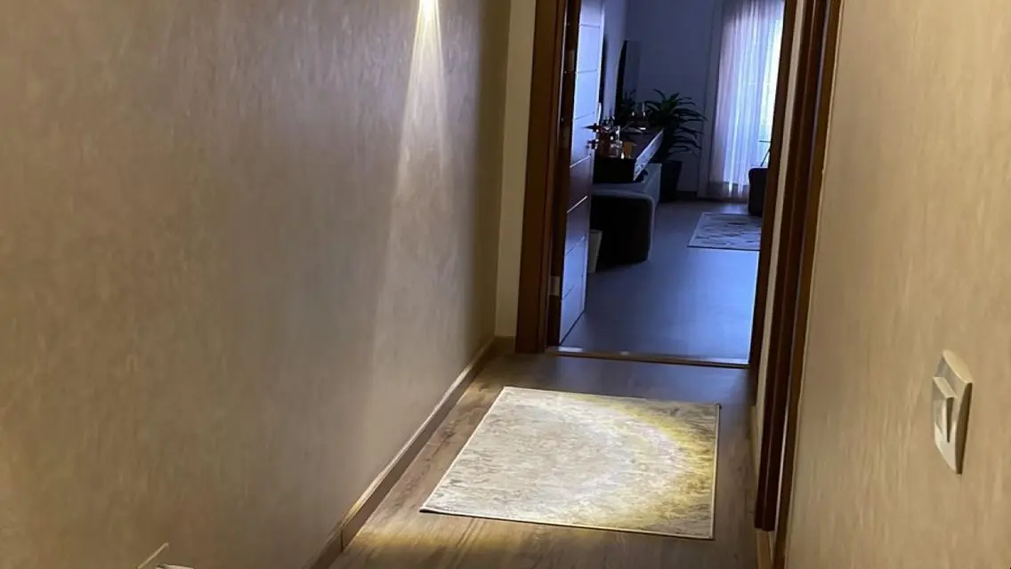 Luxury Apartment with Landmark View