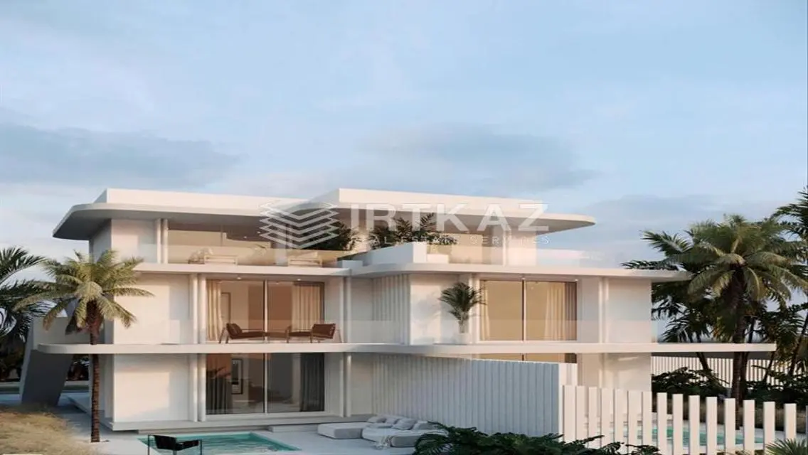 Fantastic Investment Opportunity: Modern Restaurant Overlooking Lakes