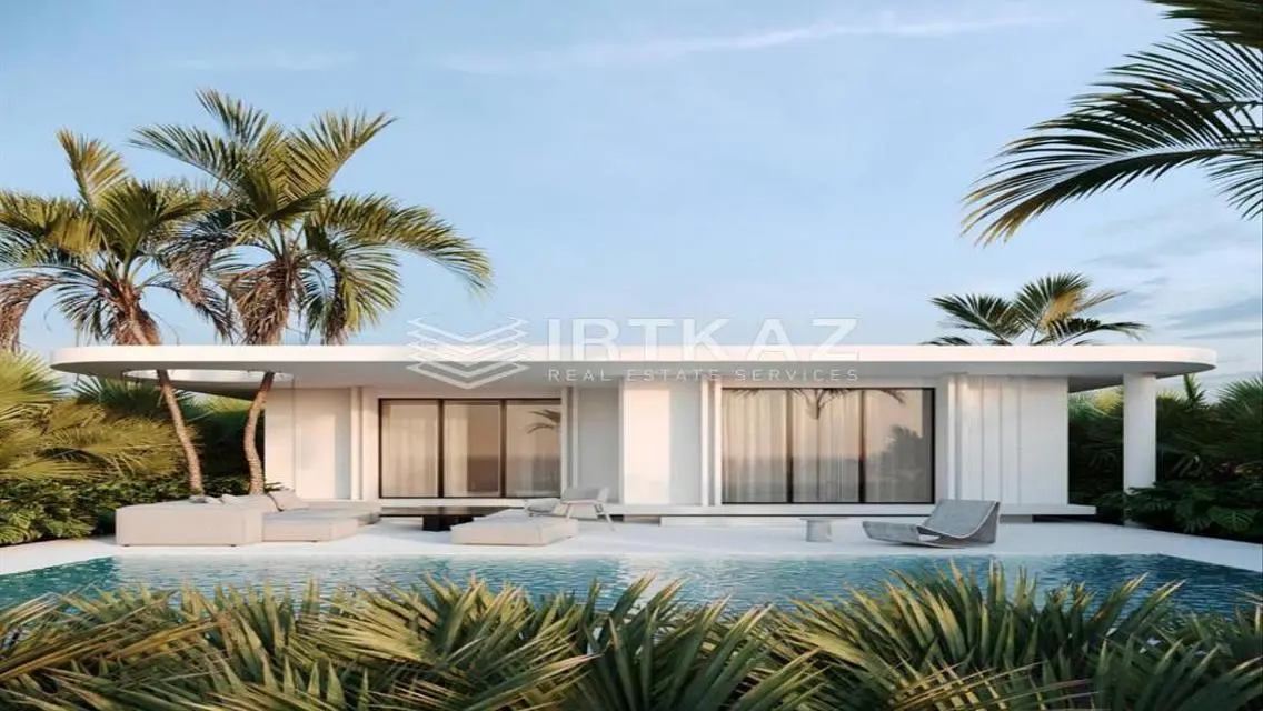 Fantastic Investment Opportunity: Modern Restaurant Overlooking Lakes