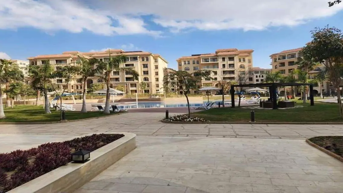 فيلات فاخرة في 90 Avenue - بحيرات وإطلالات ساحرة