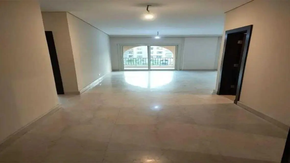 فيلات فاخرة في 90 Avenue - بحيرات وإطلالات ساحرة