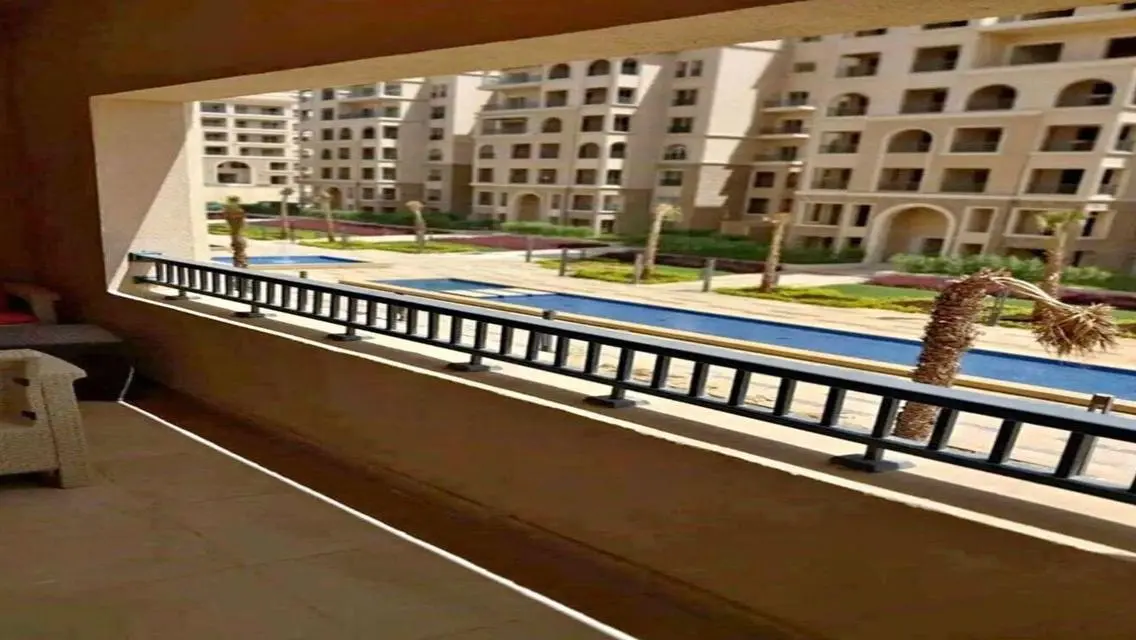 فيلات فاخرة في 90 Avenue - بحيرات وإطلالات ساحرة