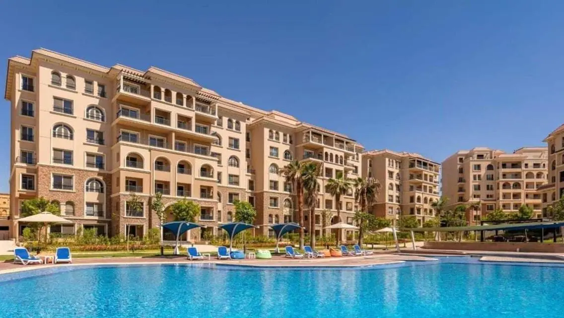 فيلات فاخرة في 90 Avenue - بحيرات وإطلالات ساحرة