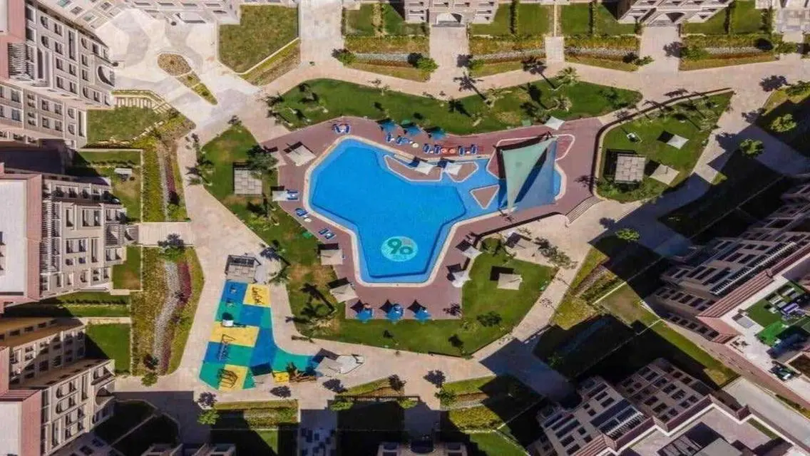 فيلات فاخرة في 90 Avenue - بحيرات وإطلالات ساحرة
