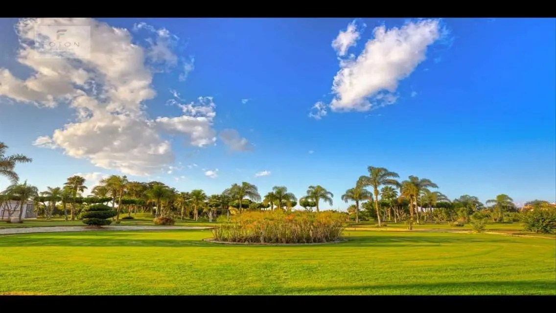 Luxury Property with Private Garden and Pool