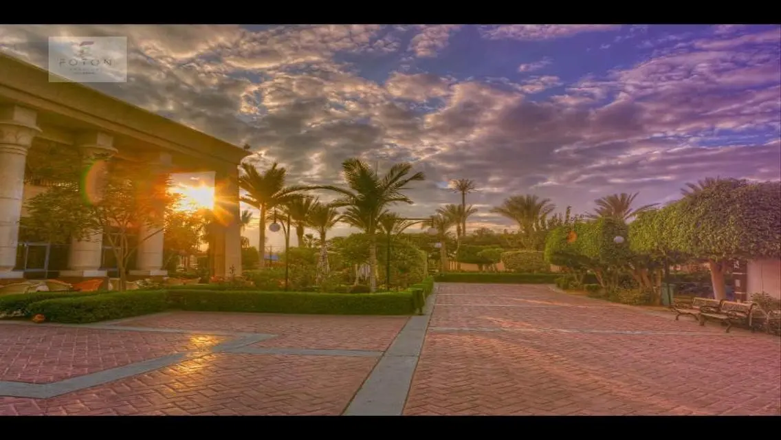 Luxury Property with Private Garden and Pool