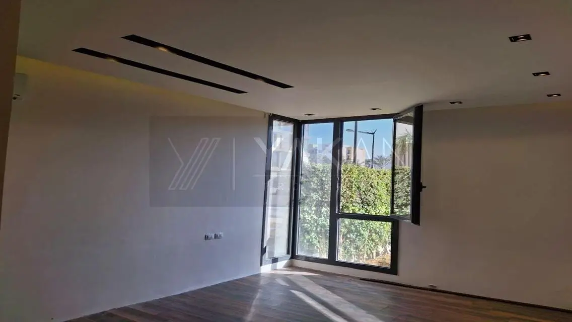 Luxury Villa for Sale with Stunning Lake View