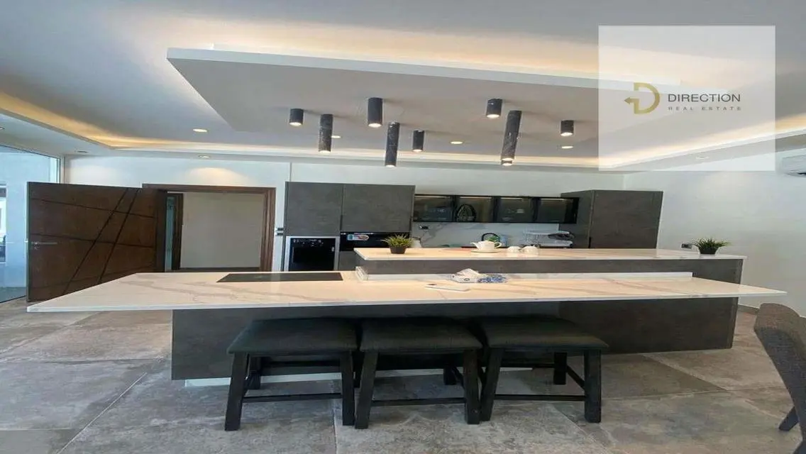 Luxury 10-Room Apartment with Private Garden and Pool