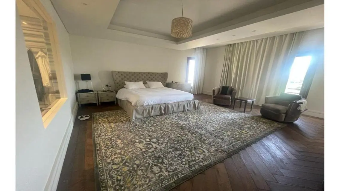 Stunning 4 Bedroom Apartment at an Attractive Price