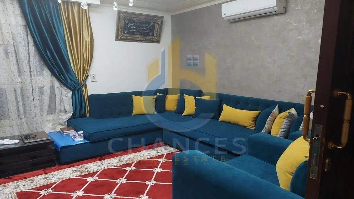 فرصة استثمارية رائعة في شقة بمساحة 300 متر