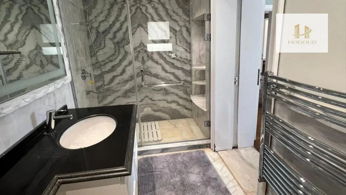 Luxury Apartment for Sale - 3000 Sq. M. at Great Price