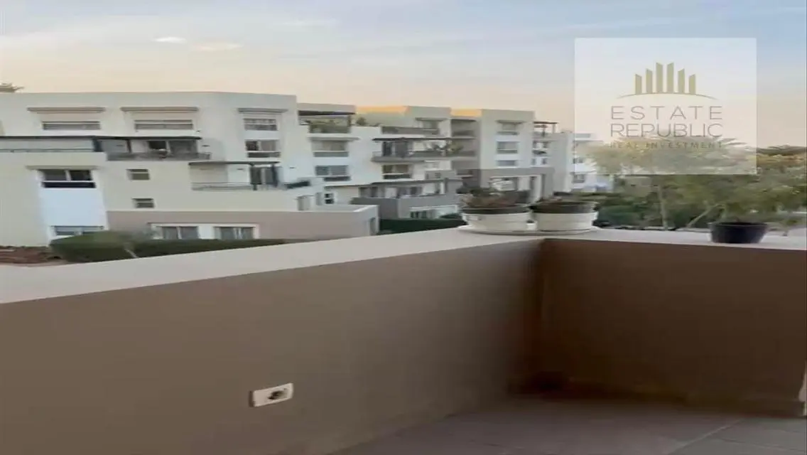 شقة فاخرة مطلة على البحيرات في قلب المدينة
