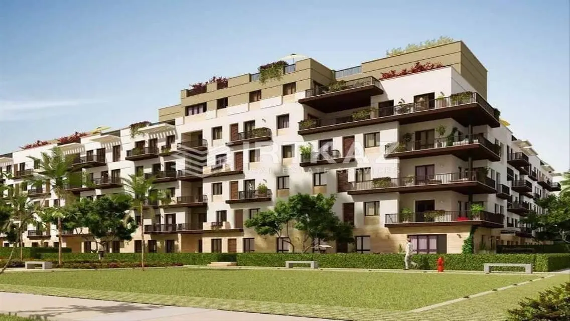 Luxury 320 sqm Apartment with Unique Design in AUC