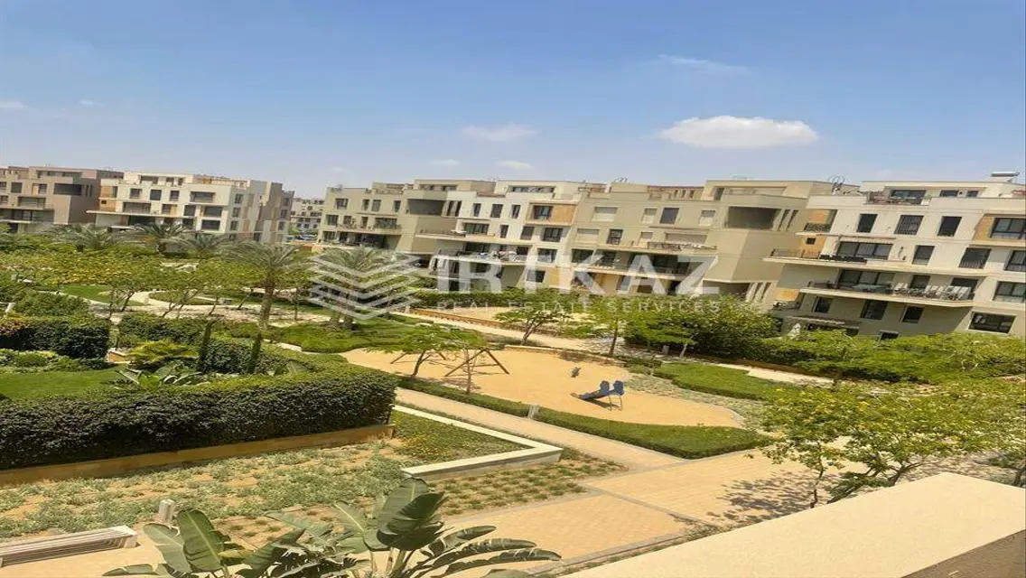 Luxury 320 sqm Apartment with Unique Design in AUC