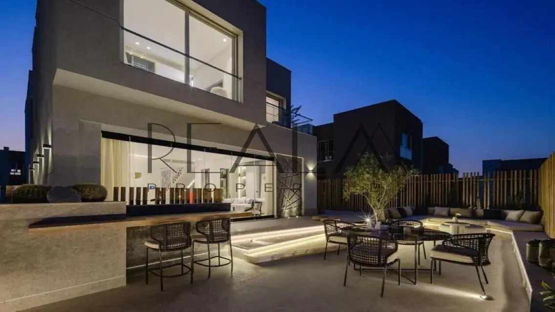 Luxury Villa in Compound Badya Palm Hills October
