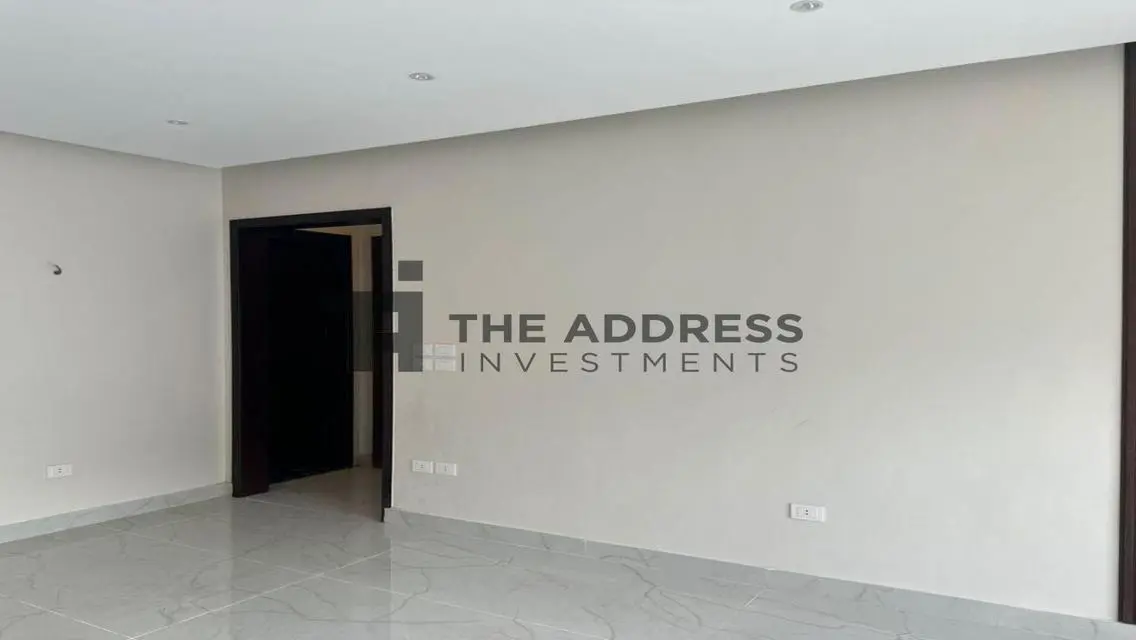 Super-Lux Villa with Premium Amenities in Prime Location