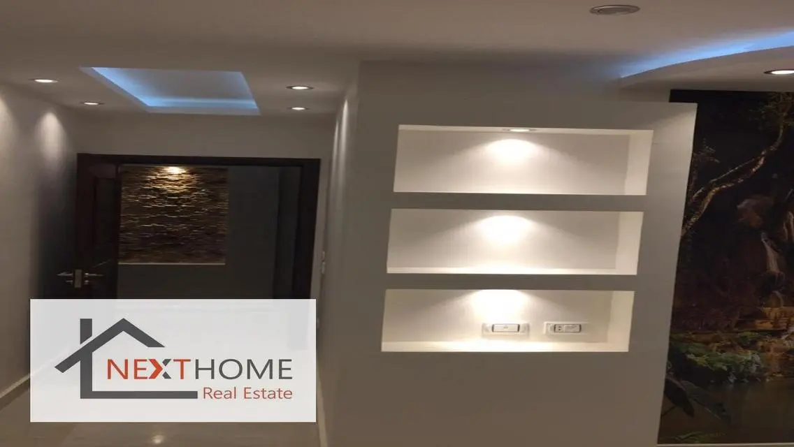 Luxury Apartment in Mountain View Hyde Park 5