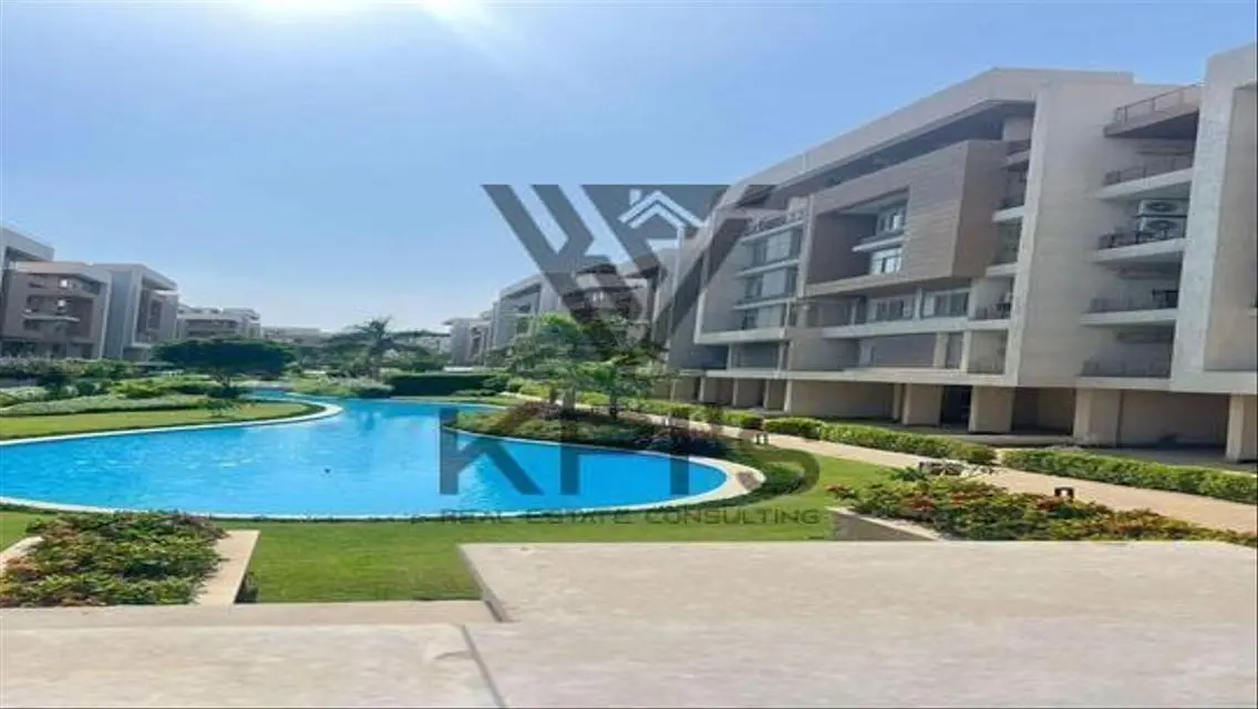 Luxurious Villa with Balcony and Shared Pool