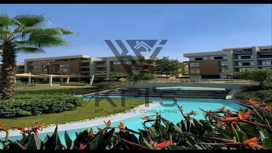 Luxurious Villa with Balcony and Shared Pool