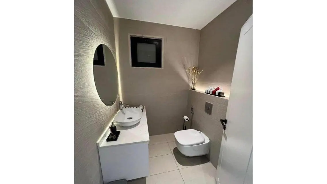 Luxury Villa for Sale, 6400000 EGP - 3 Bedrooms in a Premium Community