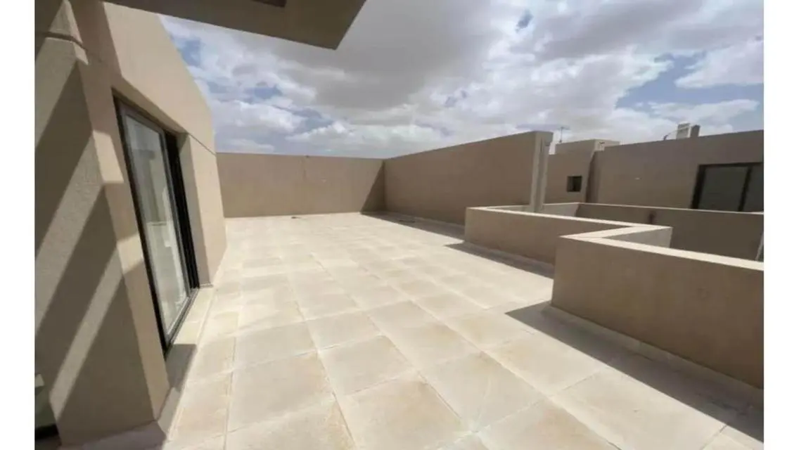 Luxury Villa for Sale, 6400000 EGP - 3 Bedrooms in a Premium Community