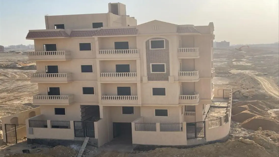 شقة 3 غرف نوم للبيع مميزة في قلب المدينة