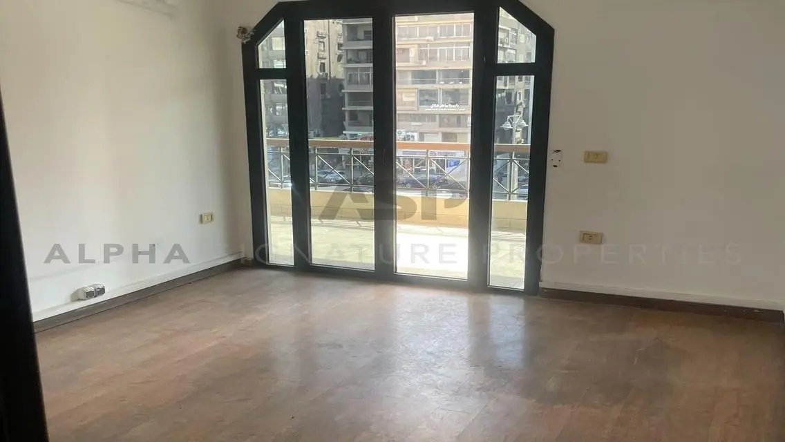 غرفة اجتماعات متاحة للإيجار في نيو كايرو
