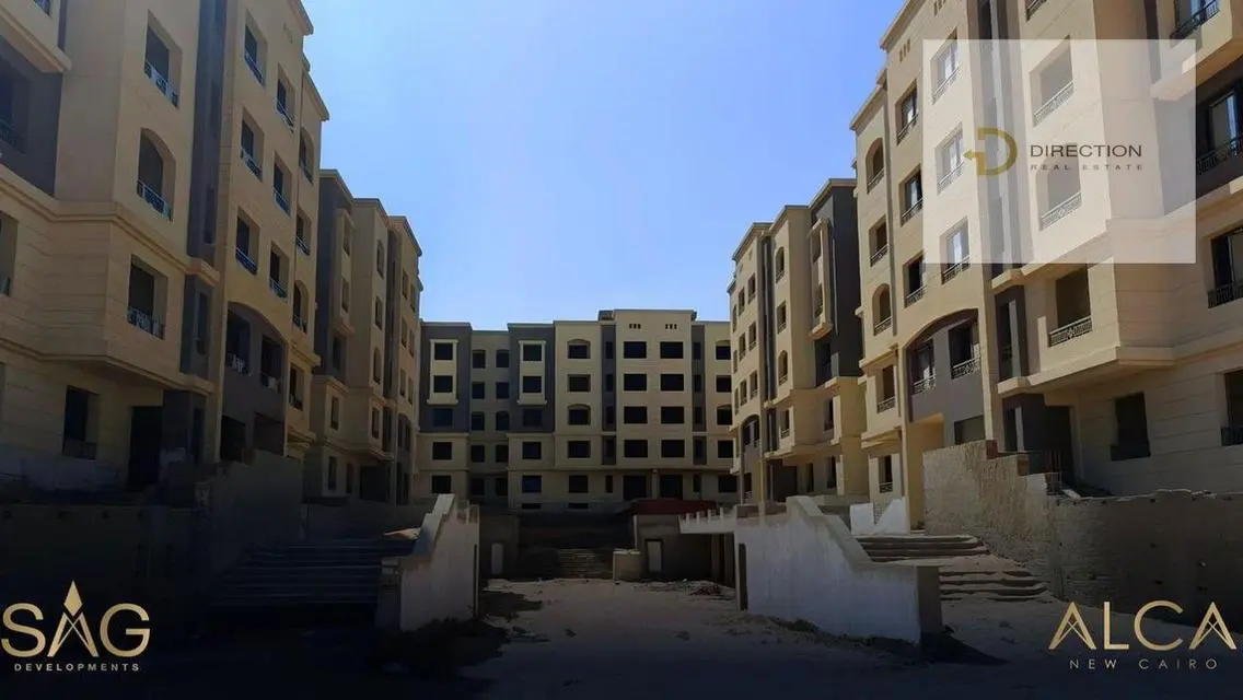مدينة ترفيهية فاخرة على البحيرة