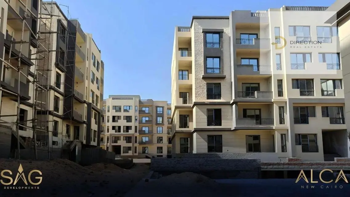 مدينة ترفيهية فاخرة على البحيرة