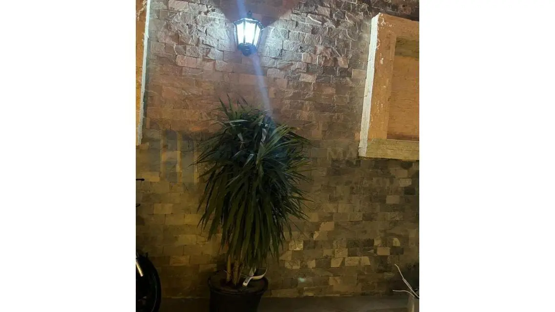 فخامة وحدات سكنية مطلة على معلم رئيسي في قلب المدينة