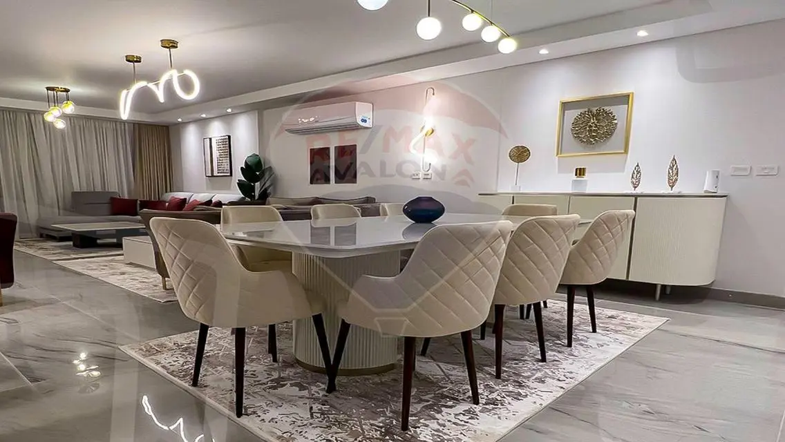 Stunning Apartment with Spacious Area in Prime Location