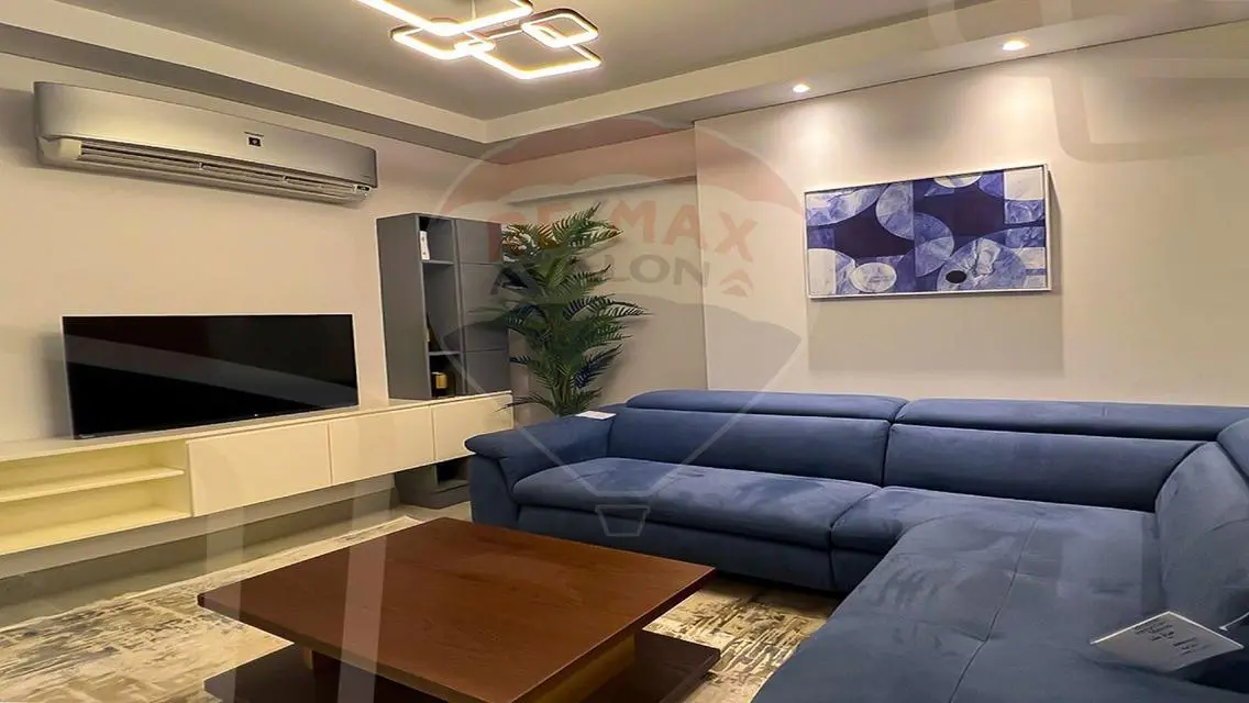 Stunning Apartment with Spacious Area in Prime Location