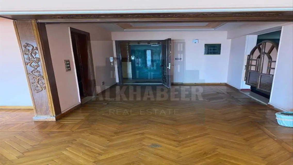 Luxury Apartment for Rent in Prime Location