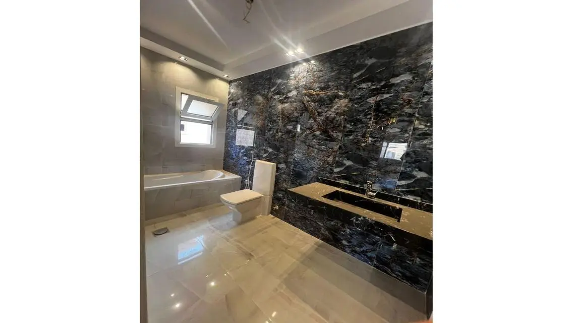 Spacious Apartment for Sale – 356 sqm