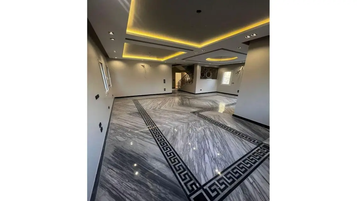 Spacious Apartment for Sale – 356 sqm