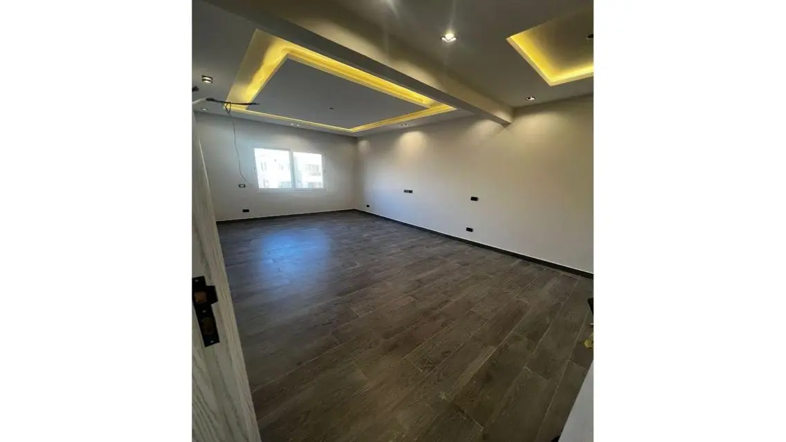 Spacious Apartment for Sale – 356 sqm