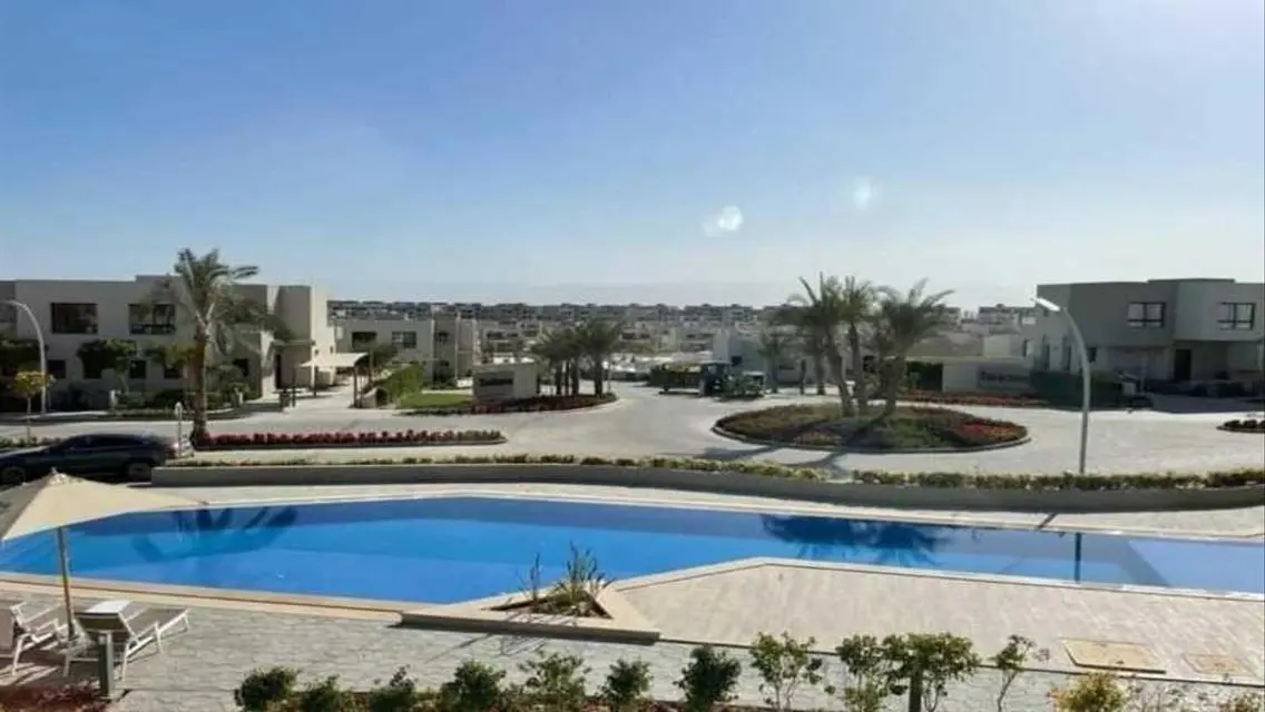 Exclusive Residential Unit by the Lakes