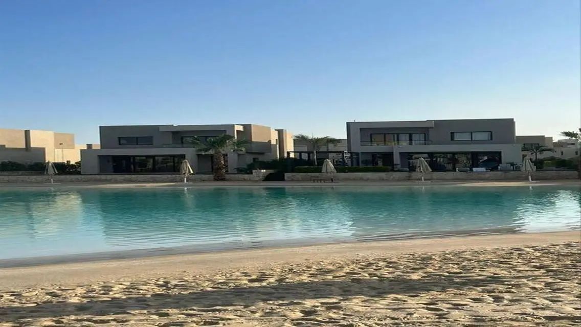 Exclusive Residential Unit by the Lakes
