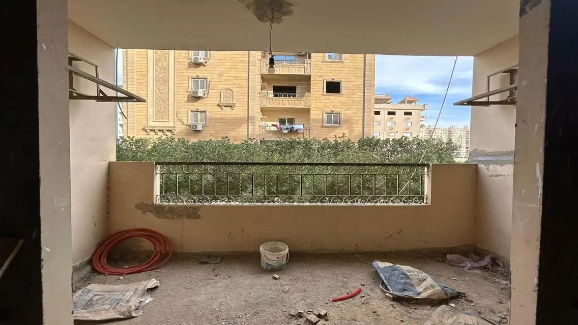 منزل رائع بإطلالة على البحيرة مع شرفة