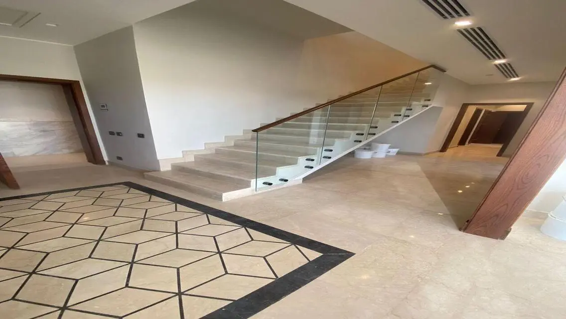 Luxurious Apartment for Sale Overlooking Lakes