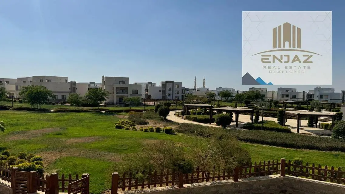 فيلا فاخرة للبيع بمساحة 750 متر في موقع مميز