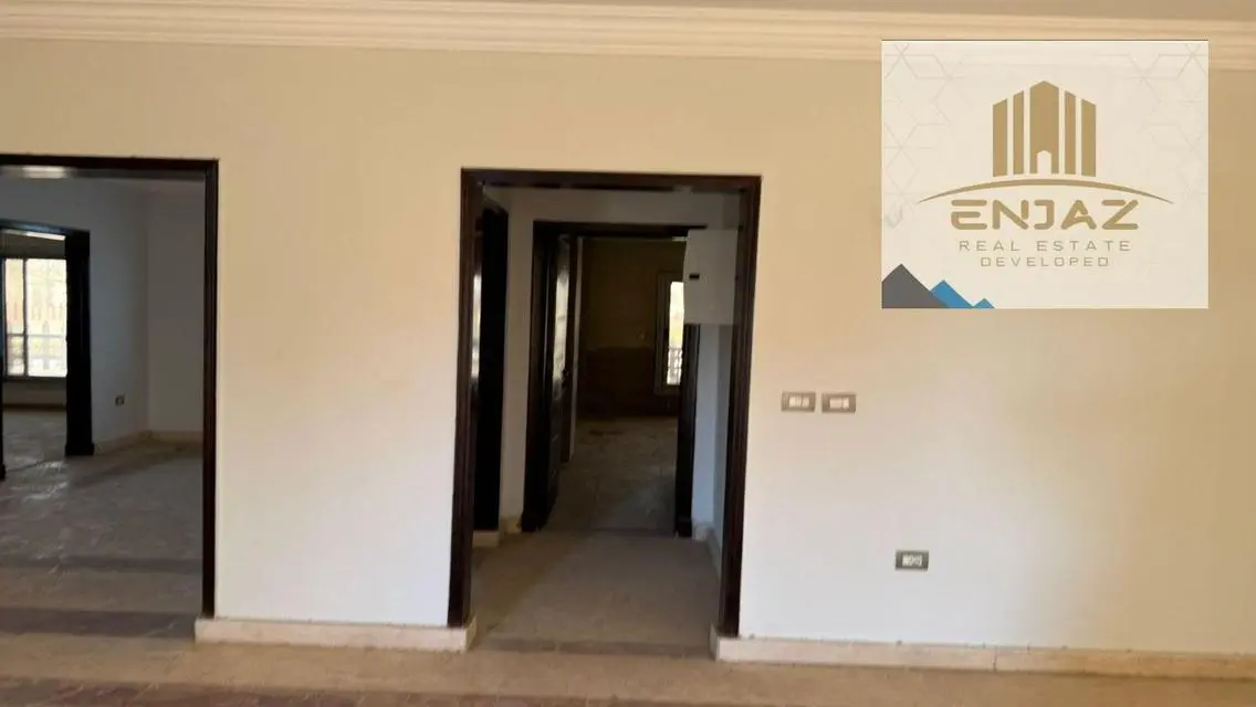 فيلا فاخرة للبيع بمساحة 750 متر في موقع مميز