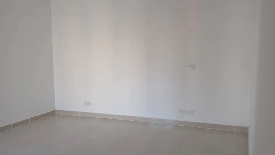 شقة فاخرة بتصميم عصري للبيع