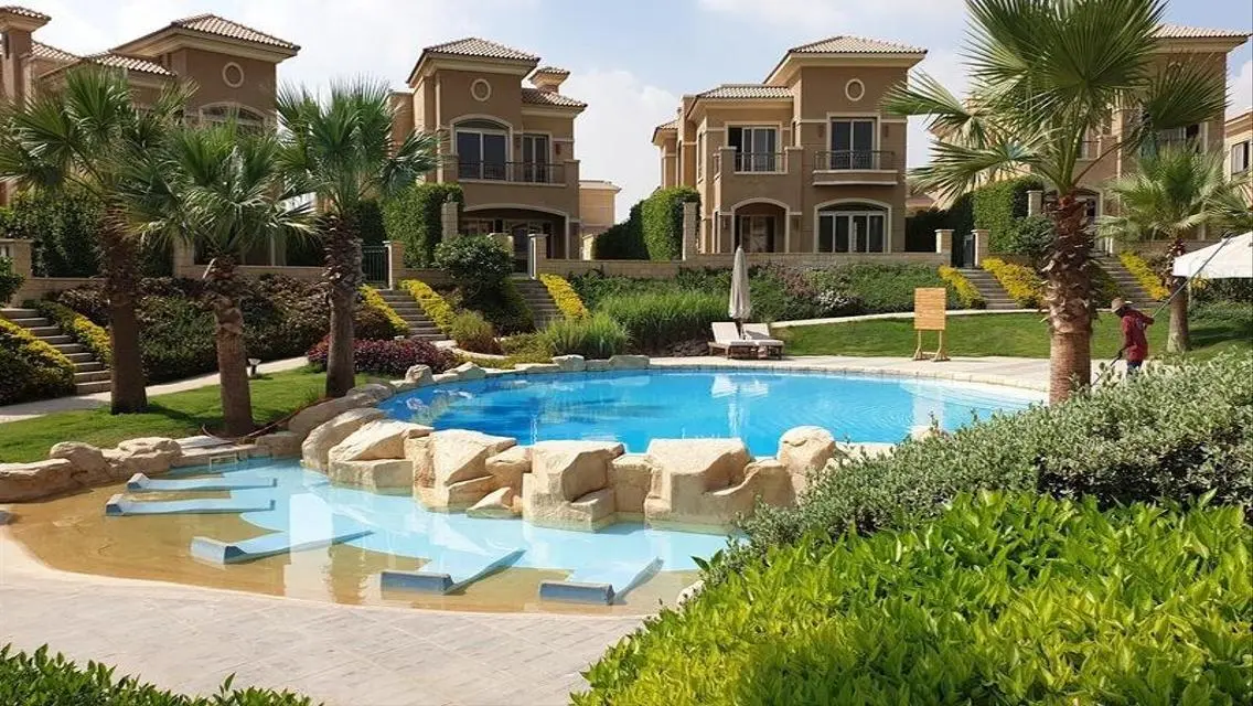 Luxurious Villa in Stone Park - New Cairo