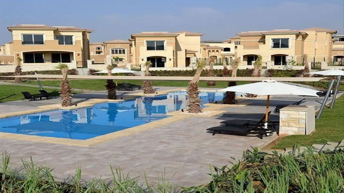 Luxurious Villa in Stone Park - New Cairo