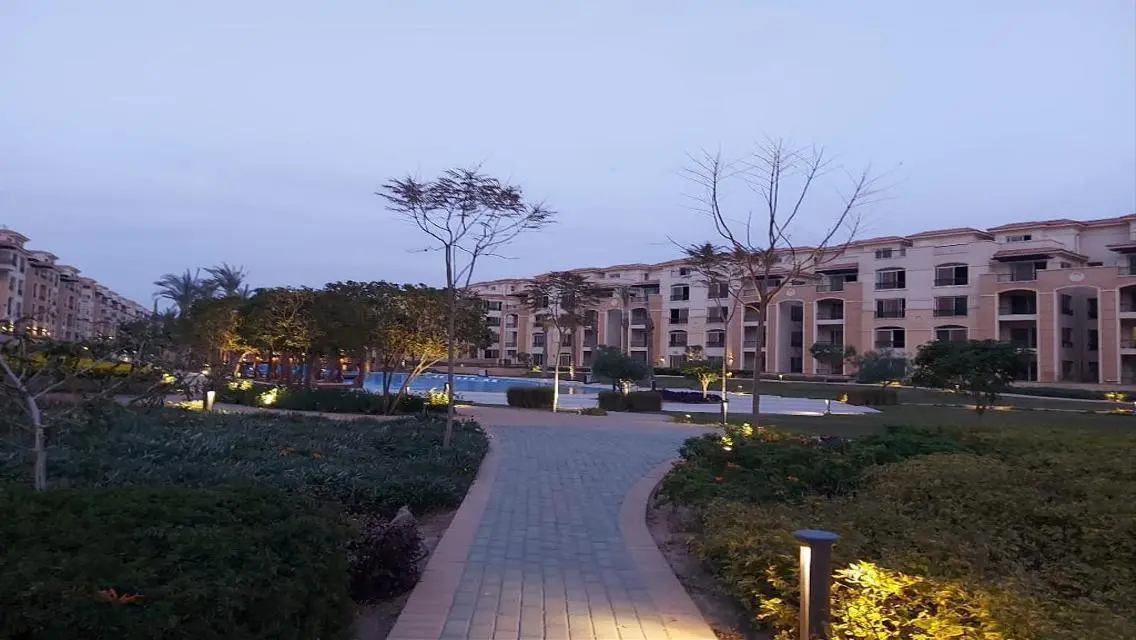 Luxury Apartment in Stone Park with Balcony and Pool