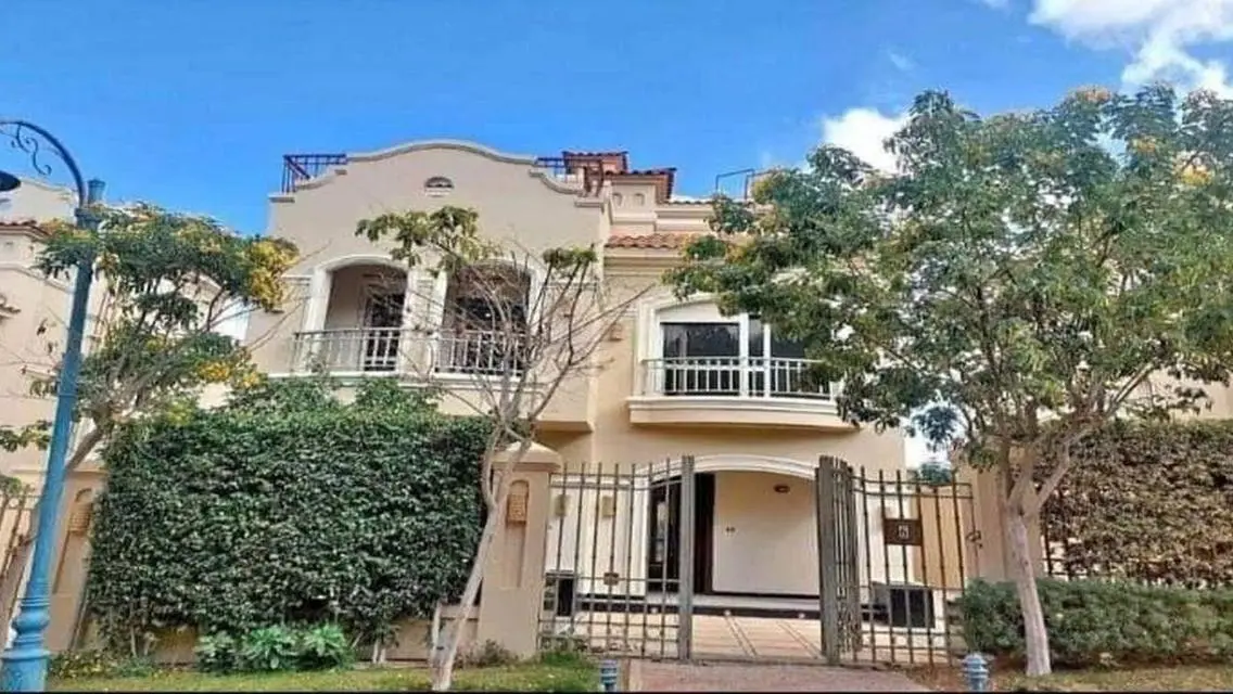 Luxurious Villa for Sale with Spacious Design and Pool in City Center