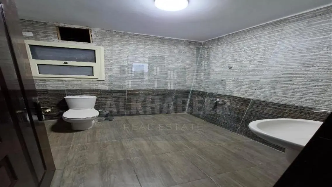 Investment Opportunity: Office Space of 250 sqm