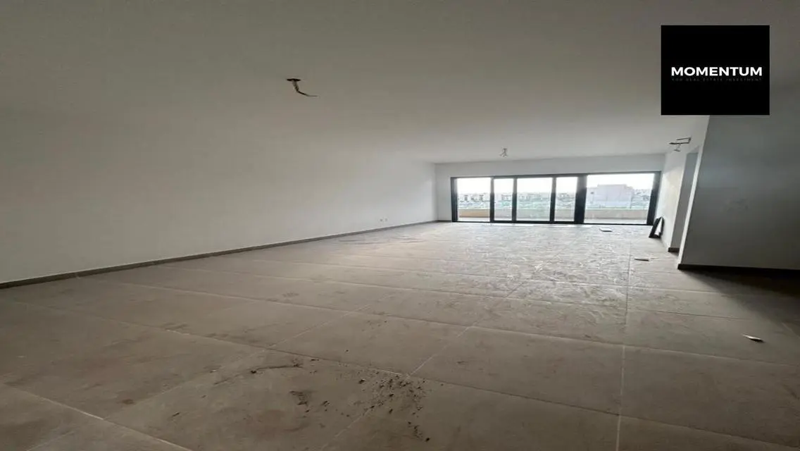 Stunning Terrace of 300 sqm with Security Guard